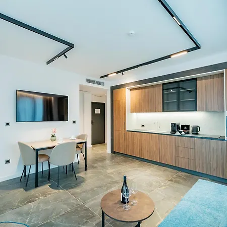 Novita Free Underground Parking סופיה