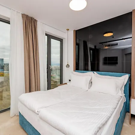 מלון Novita Free Underground Parking