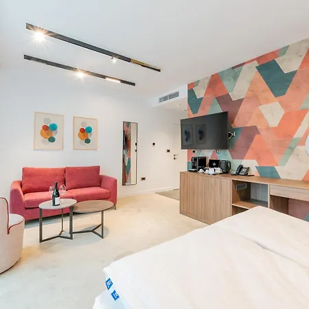 Novita Free Underground Parking 4*