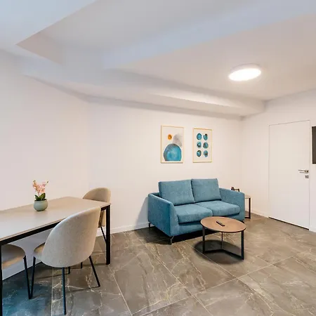 Novita Free Underground Parking Hotel 4*