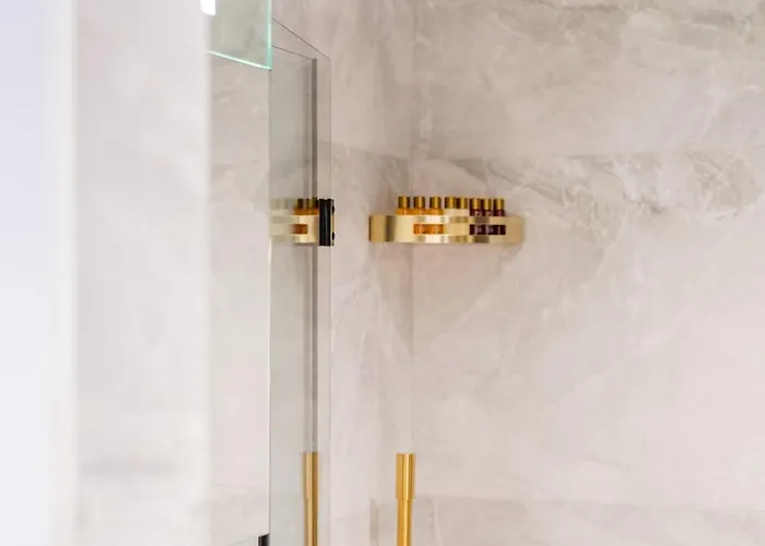 Novita Free Underground Parking 4*