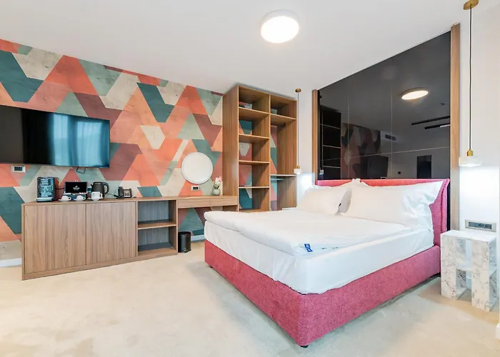 Hotel Novita Free Underground Parking 4*