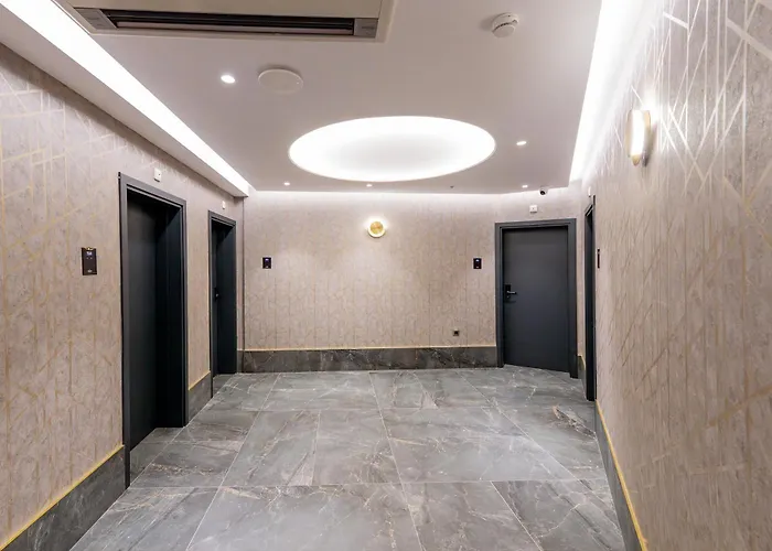 Novita Free Underground Parking Hotel