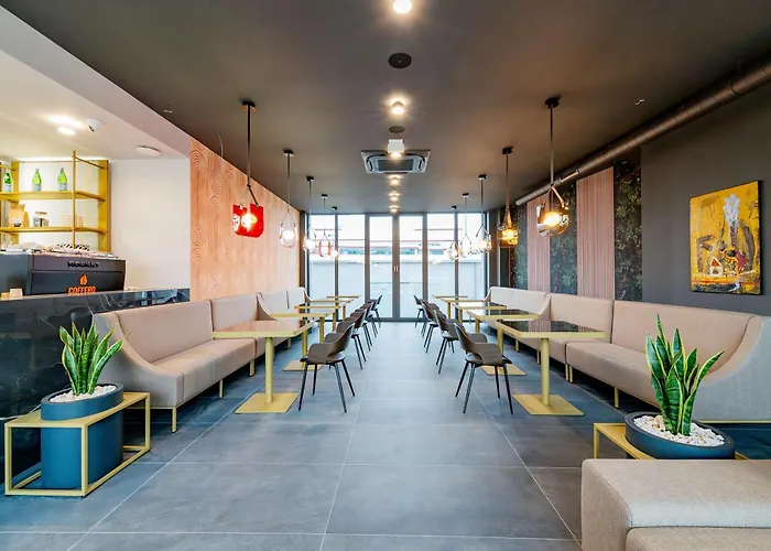 Novita Free Underground Parking Hotel