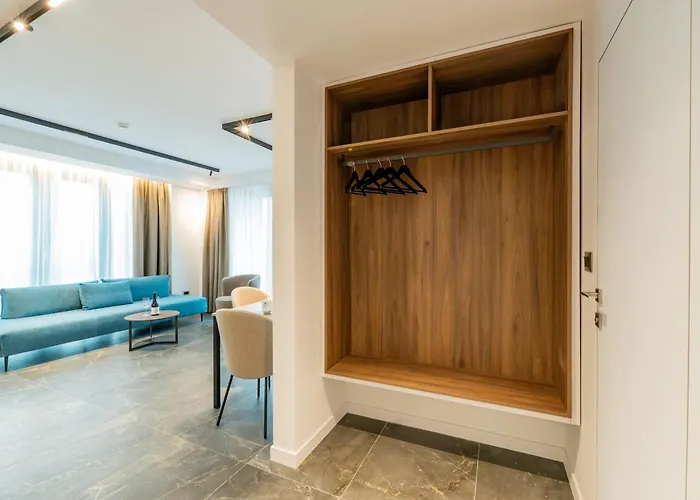 Hotel Novita Free Underground Parking 4*