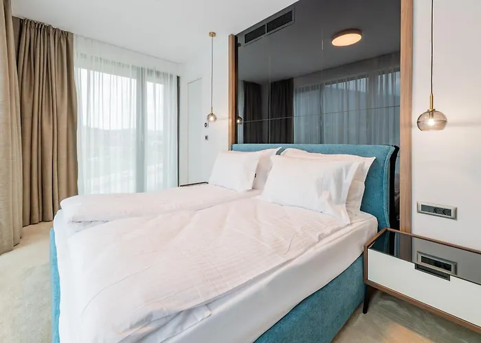 Novita Free Underground Parking Hotel