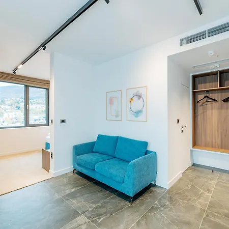 Novita Free Underground Parking Hotel 4*