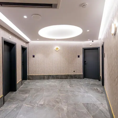 Novita Free Underground Parking Hotel