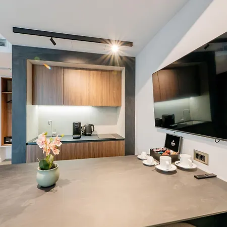 Novita Free Underground Parking Hotel