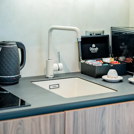 Novita Free Underground Parking Hotel