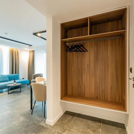 Hotel Novita Free Underground Parking 4*